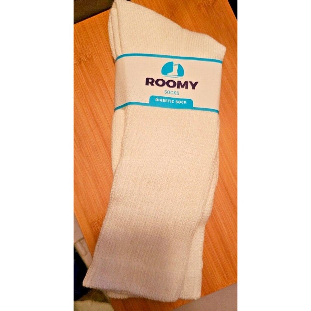 Roomy Extra Roomy Diabetic White Crew Socks Quantity 3 Sizes 8-10 J800M NEW
